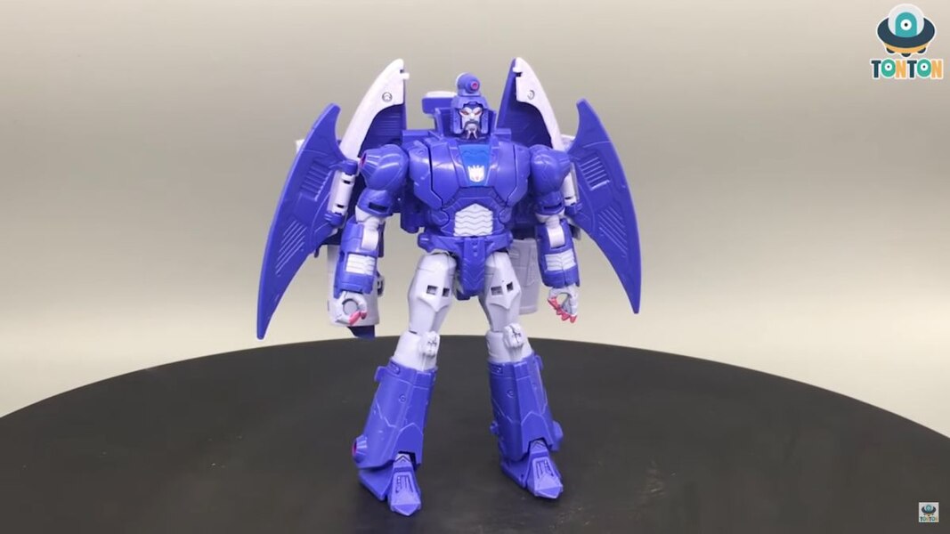 Transformer Studio Series 1986 Voyager Class Scourge  (19 of 25)